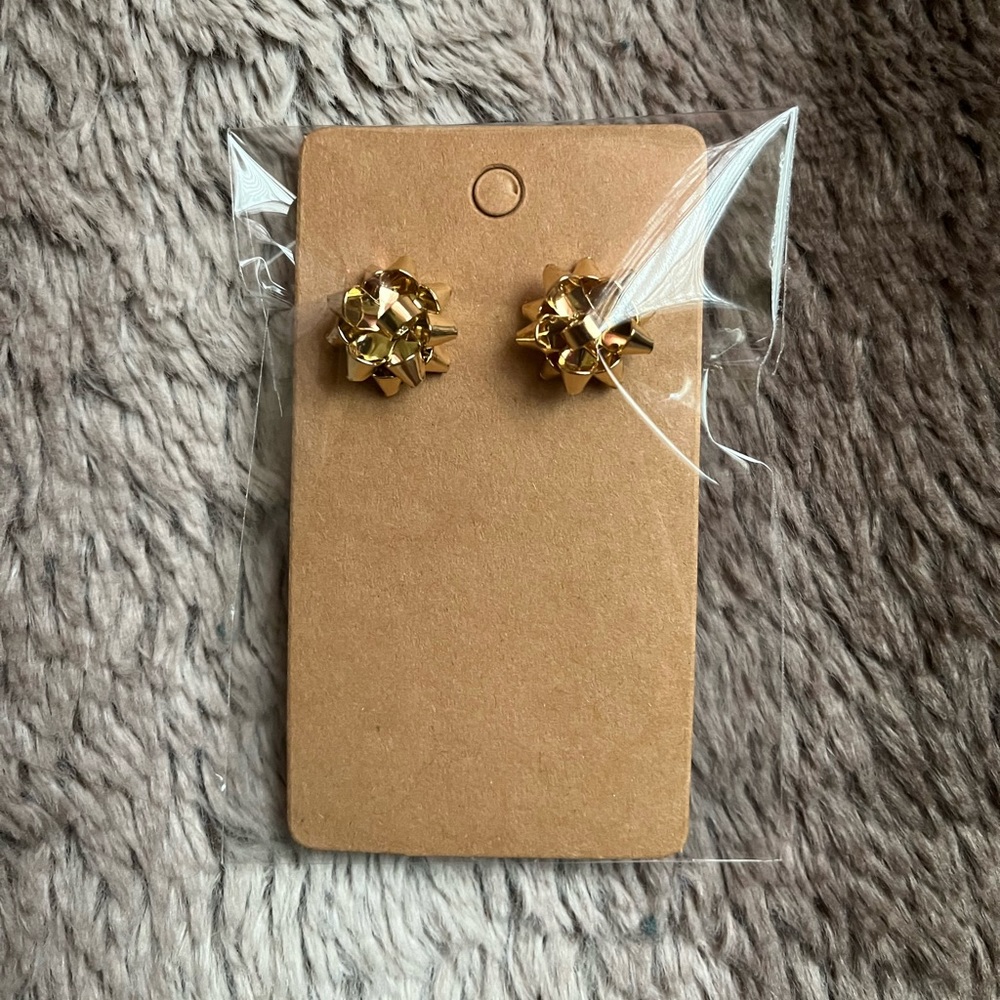5/$25 Christmas Bow Earrings